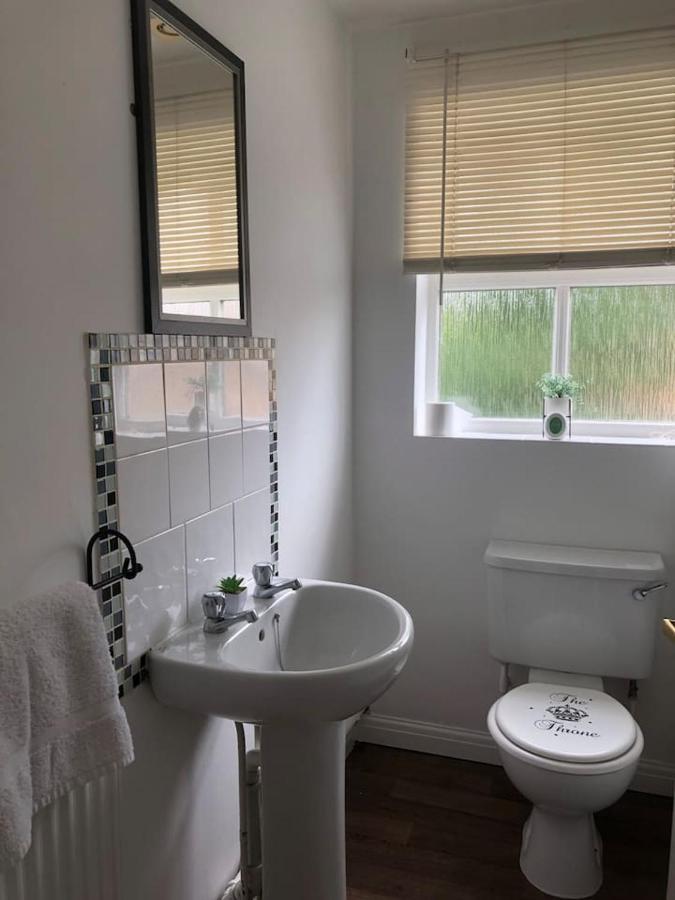 Bluebell House 2 Bedroom With Parking And Garden 스컨소프 외부 사진